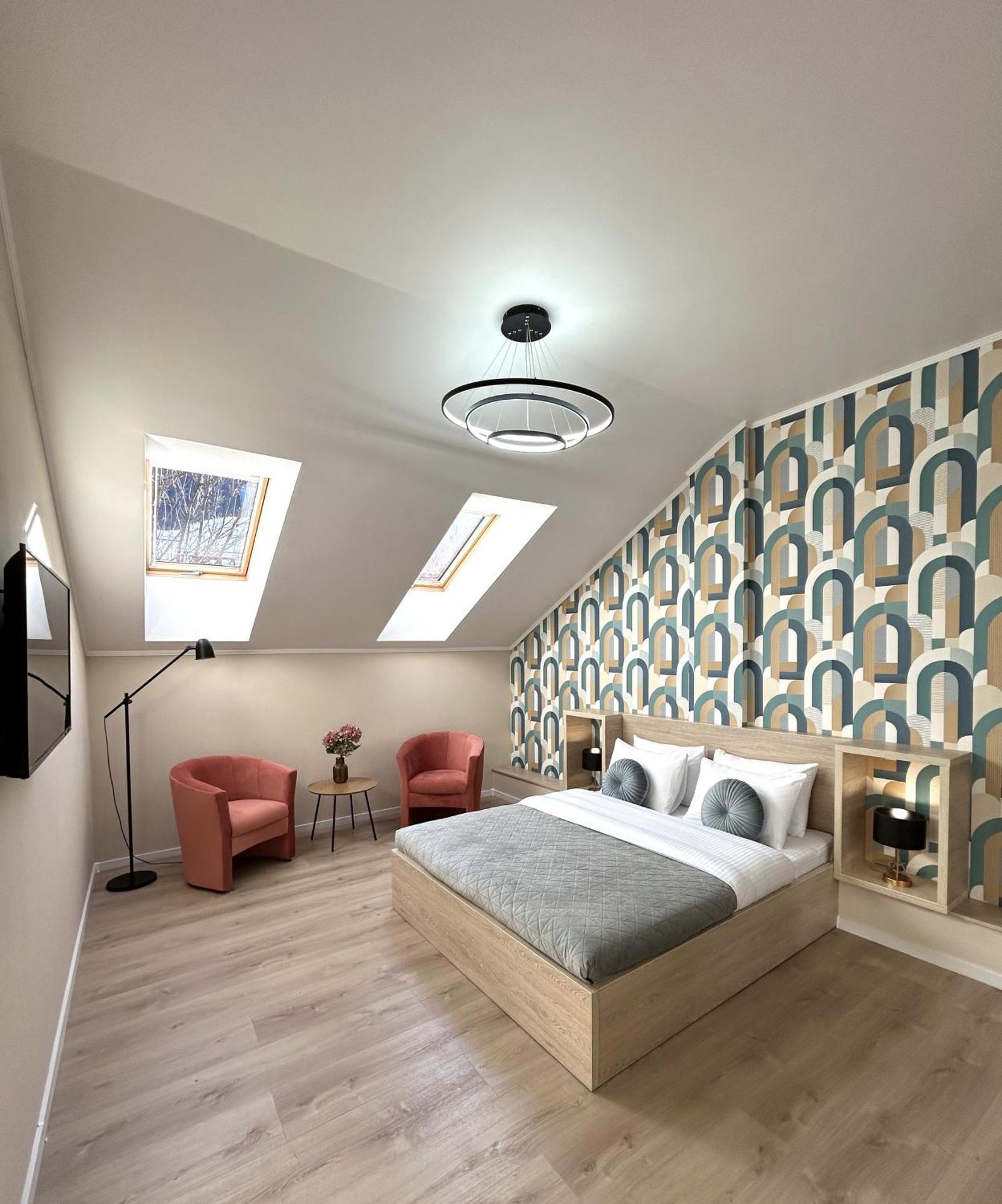 Modern Apartment In The City Center リヴィウ エクステリア 写真